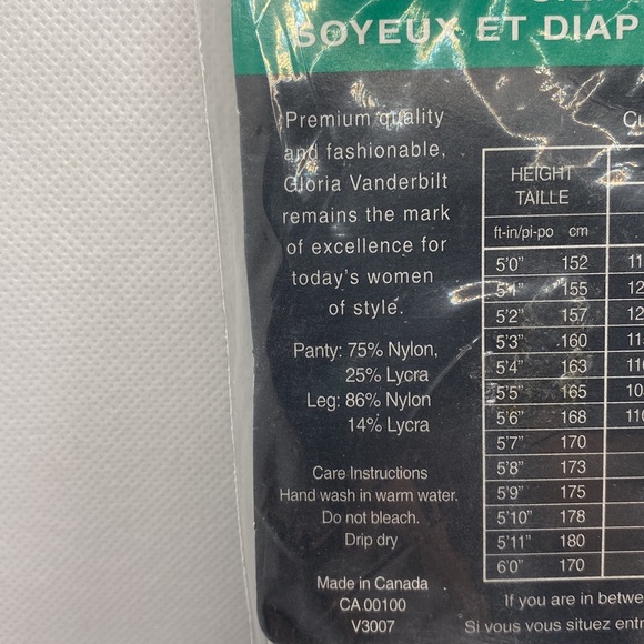 Gloria Vanderbilt Silky Sheer Control Top Pantyhose Nylons Size D 160-200 lbs - Picture 6 of 8